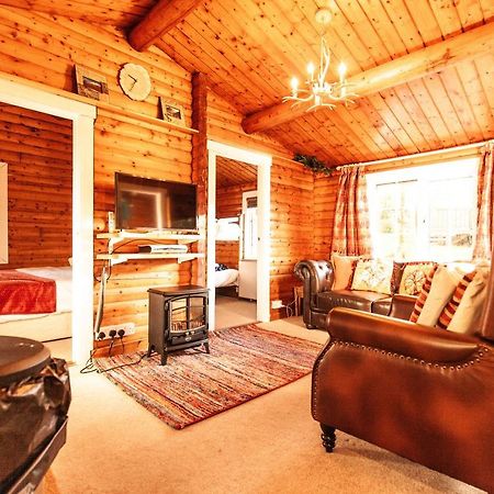 Stunning Log Cabin With Garden In Snowdonia - Hosted By Seren Short Stays Trawsfynydd Eksteriør billede